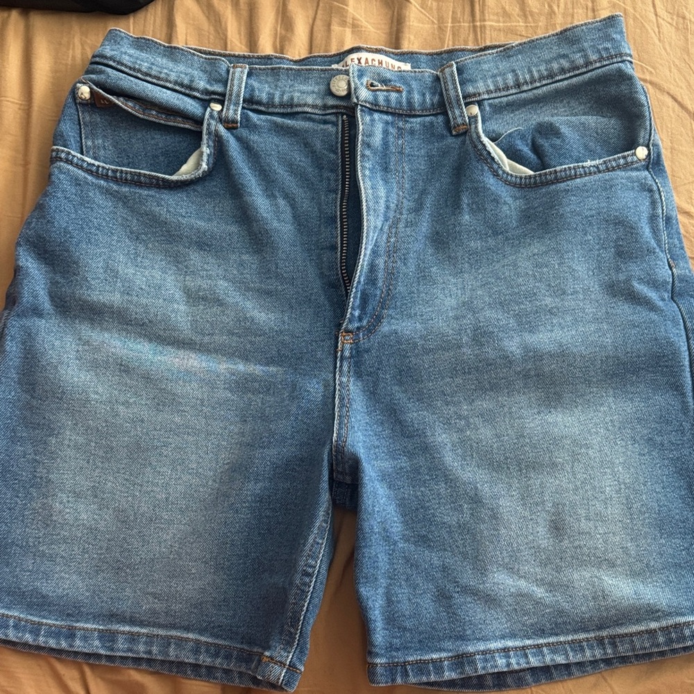 Women’s Alexa Chung Bermuda shorts- Classic & Casual